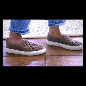 Weaved slip on shoes